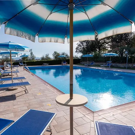 Casale Trieste Κατάλυμα σε φάρμα Lajatico