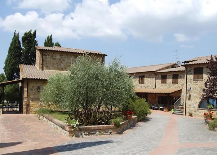 Casale Trieste Фермерский дом *