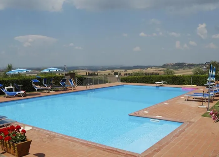 Casale Trieste Фермерский дом Лаятико