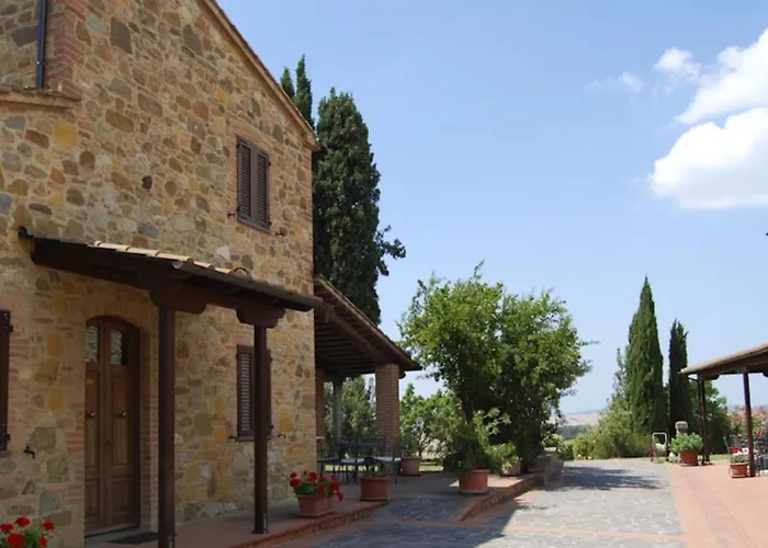 Casale Trieste Фермерский дом *